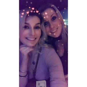 Meet Your Posher, Alexis!